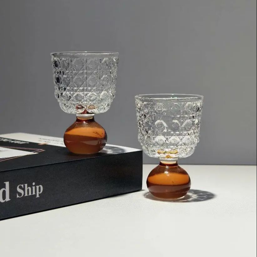 Stilvolles Glaspokal mit Edels – Art Craft Glasses Bewertung und Preis