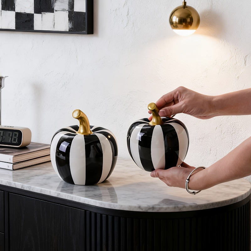 Schwarz-weiß gestreiftes Keram – Tv Art And Craft Bewertung und Preis